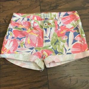 Printed denim shorts